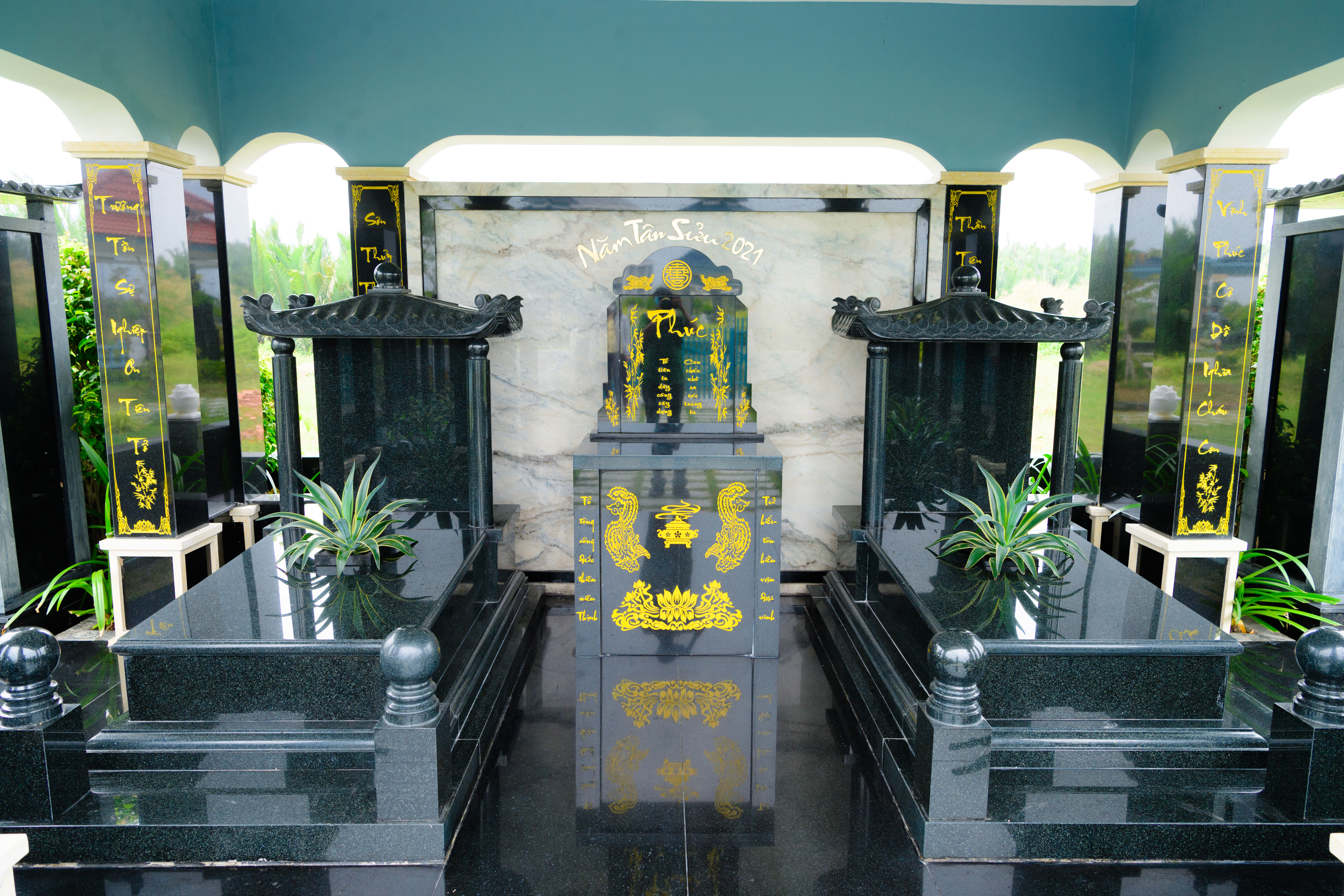 Mộ Họ Tộc
